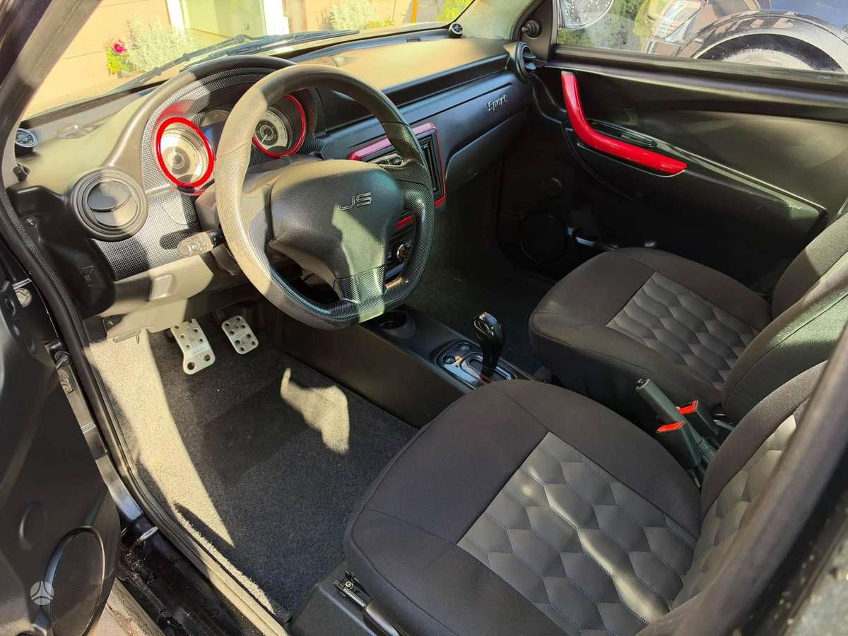 Ligier JS50, 0.5 l., hatchback