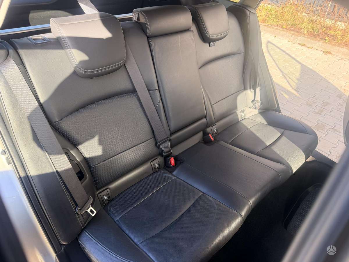 Subaru Outback, 2.0 l., universalas
