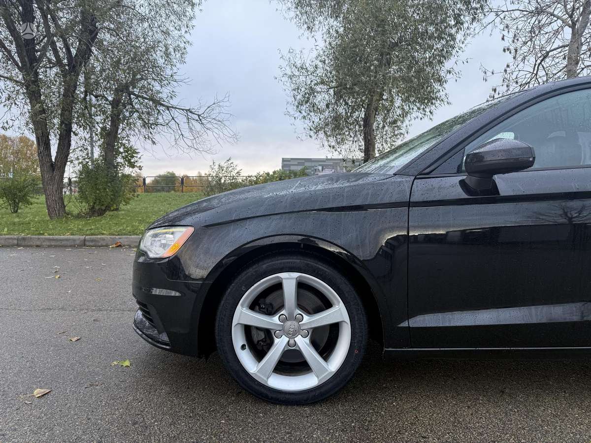 Audi A3, 1.8 l., Седан