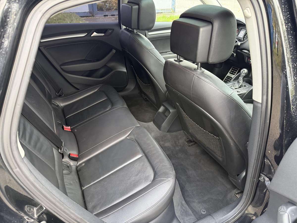 Audi A3, 1.8 l., Седан