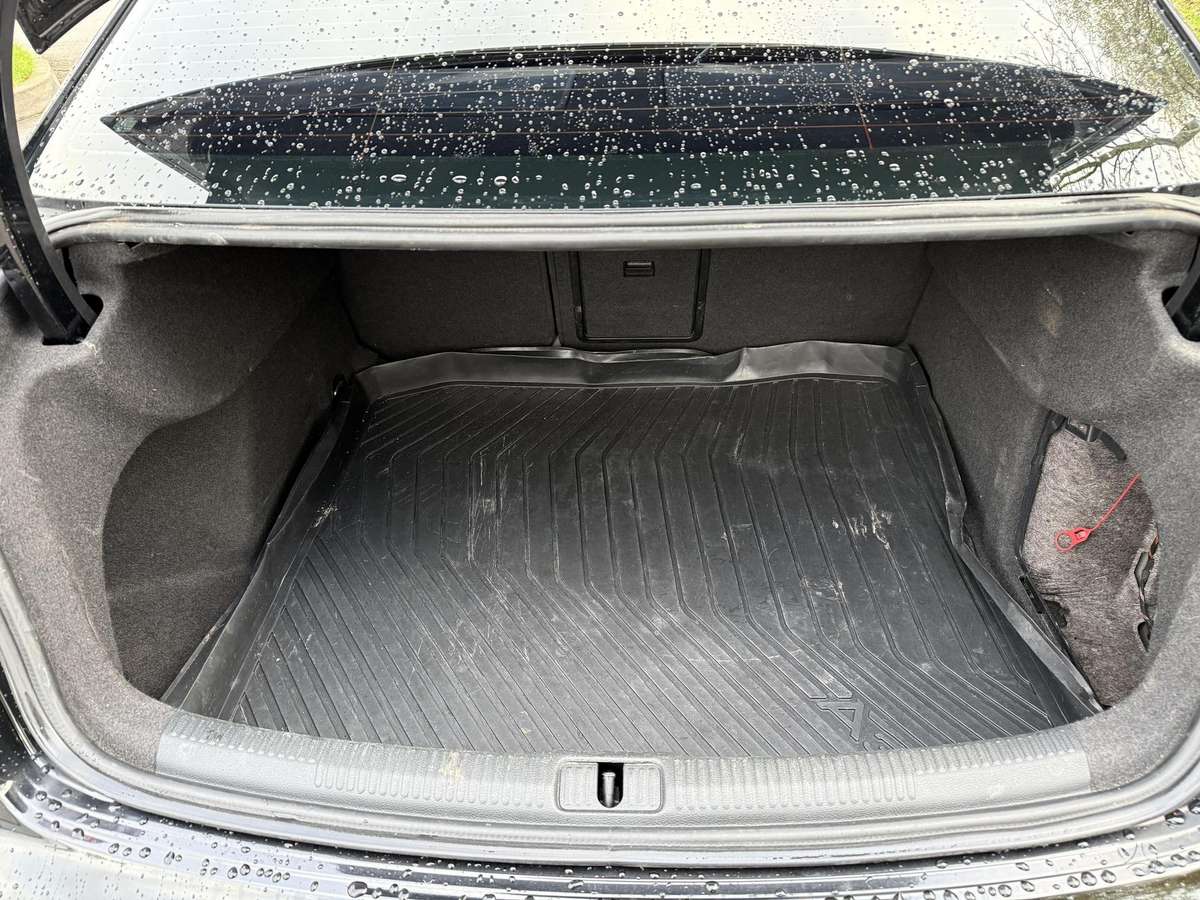 Audi A3, 1.8 l., Седан