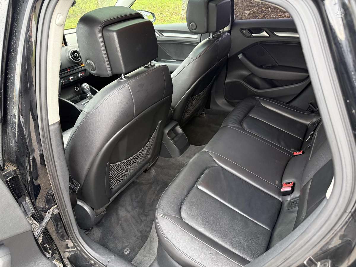 Audi A3, 1.8 l., Седан