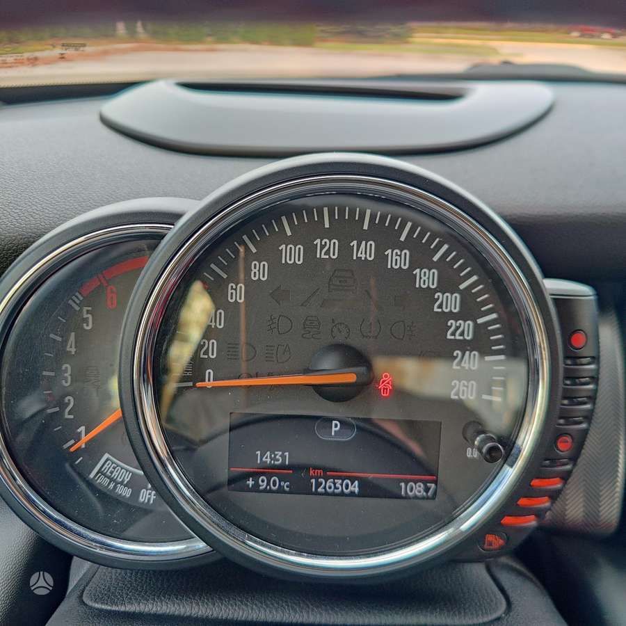 Mini Cooper SD, 2.0 l., hatchback