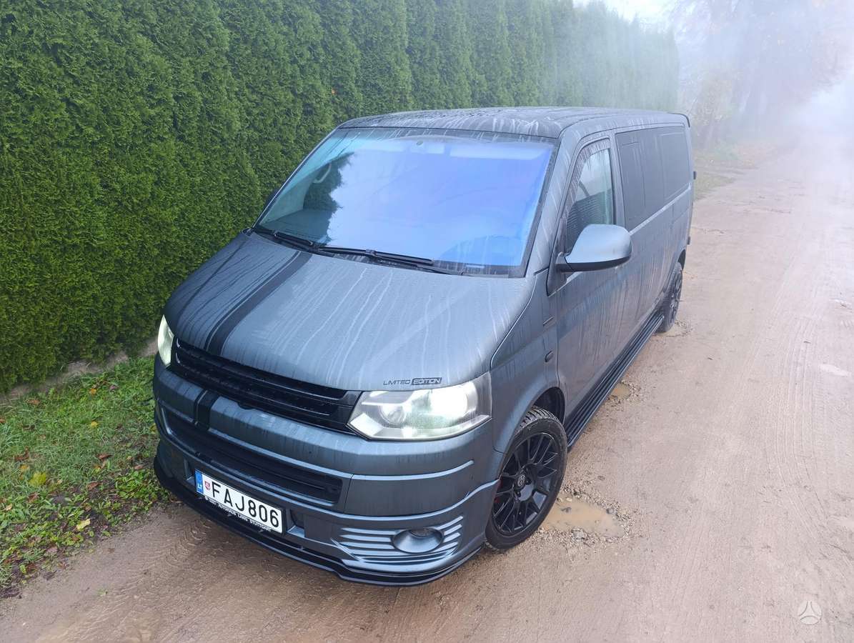 Volkswagen Caravelle