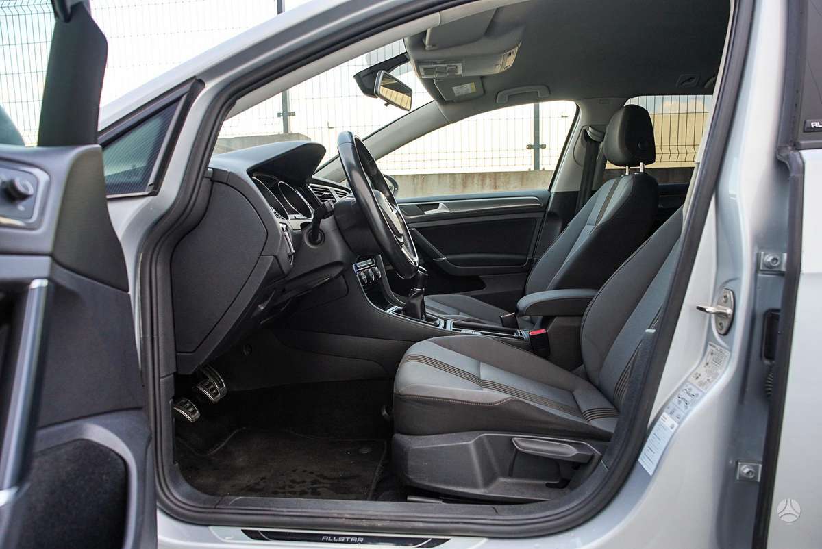 Volkswagen Golf, 1.6 l., Универсал