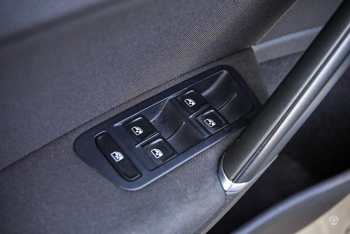 Volkswagen Golf, 1.6 l., Универсал