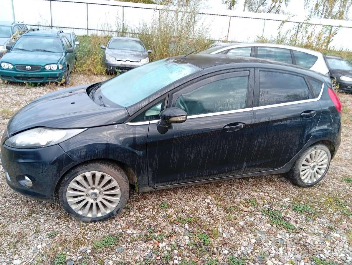 Ford Fiesta по частям