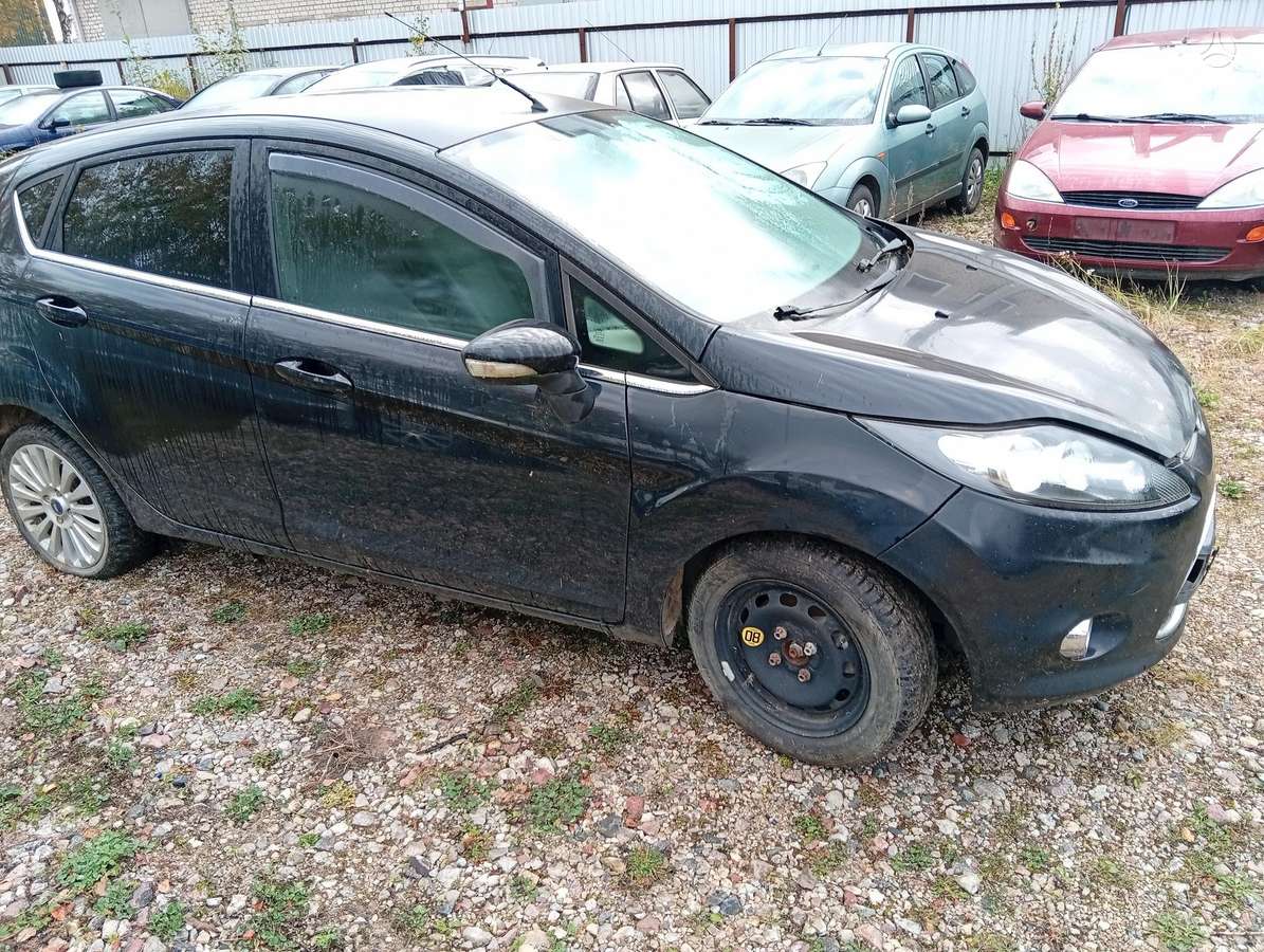 Ford Fiesta по частям