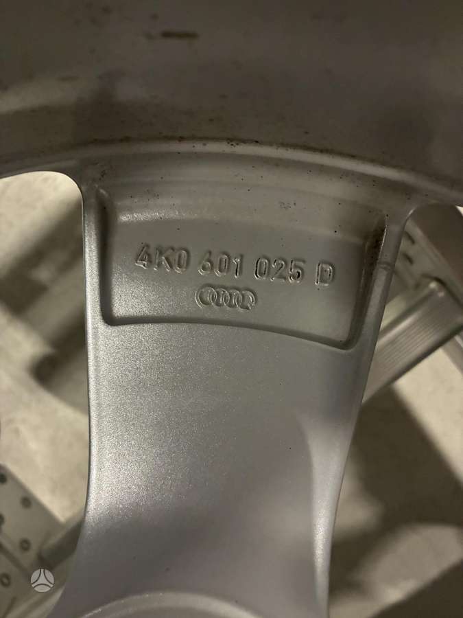 Audi, light alloy, R18