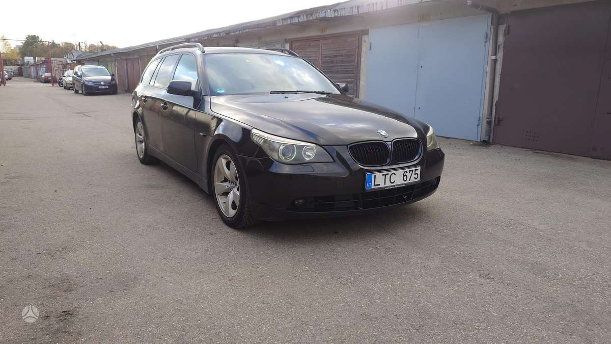 BMW 530