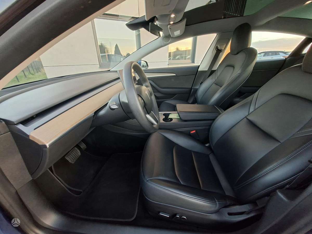 Tesla Model 3, 82 кВт·ч, Хэтчбек