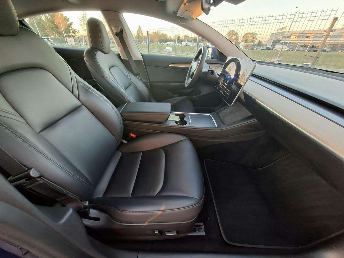 Tesla Model 3, 82 кВт·ч, Хэтчбек