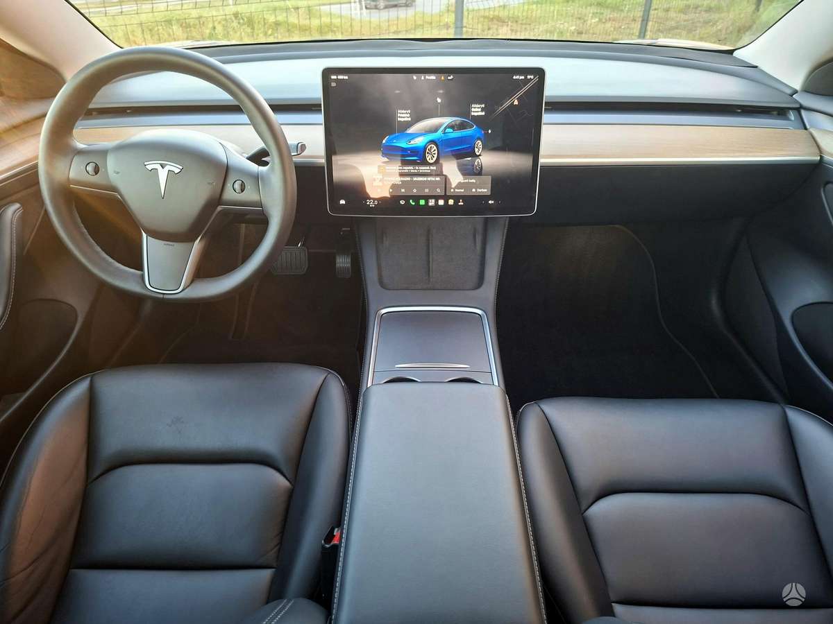Tesla Model 3, 82 кВт·ч, Хэтчбек