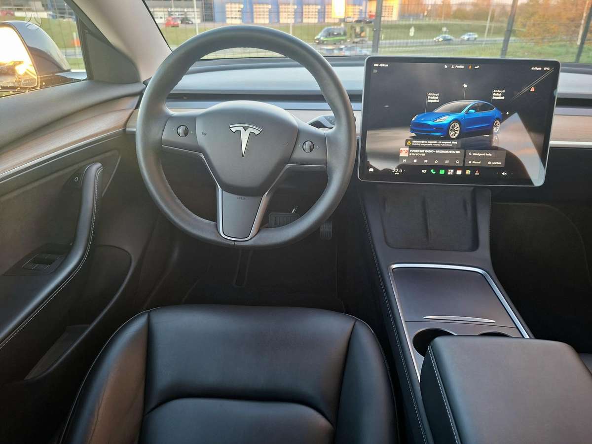 Tesla Model 3, 82 кВт·ч, Хэтчбек