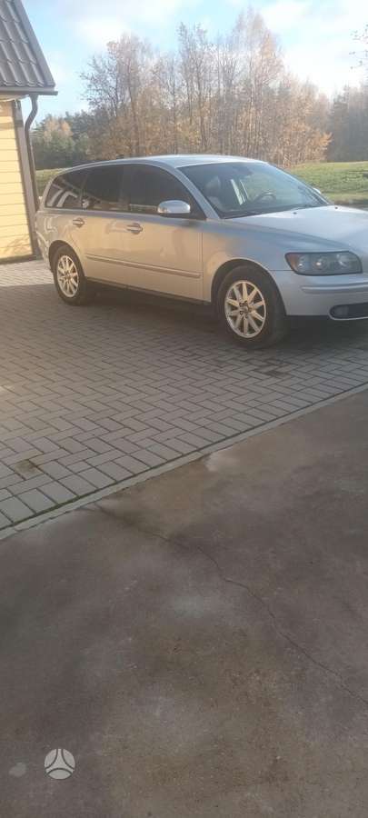 Volvo V50