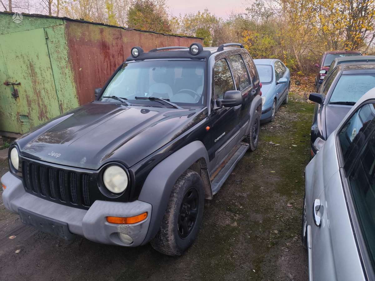 Jeep Cherokee dalimis