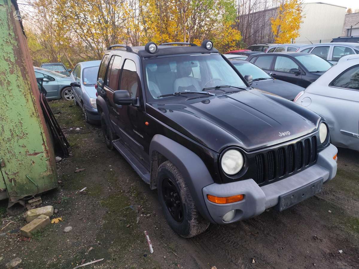 Jeep Cherokee по частям