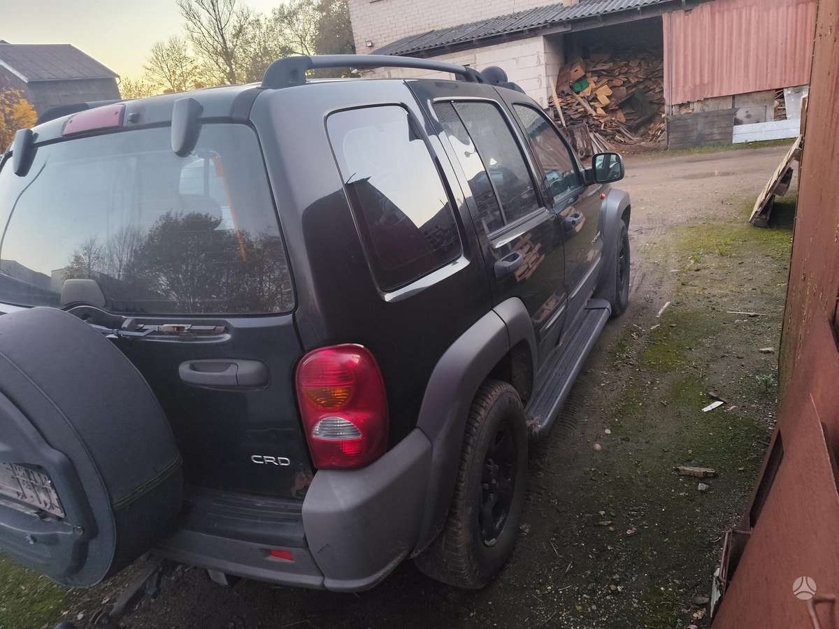Jeep Cherokee dalimis