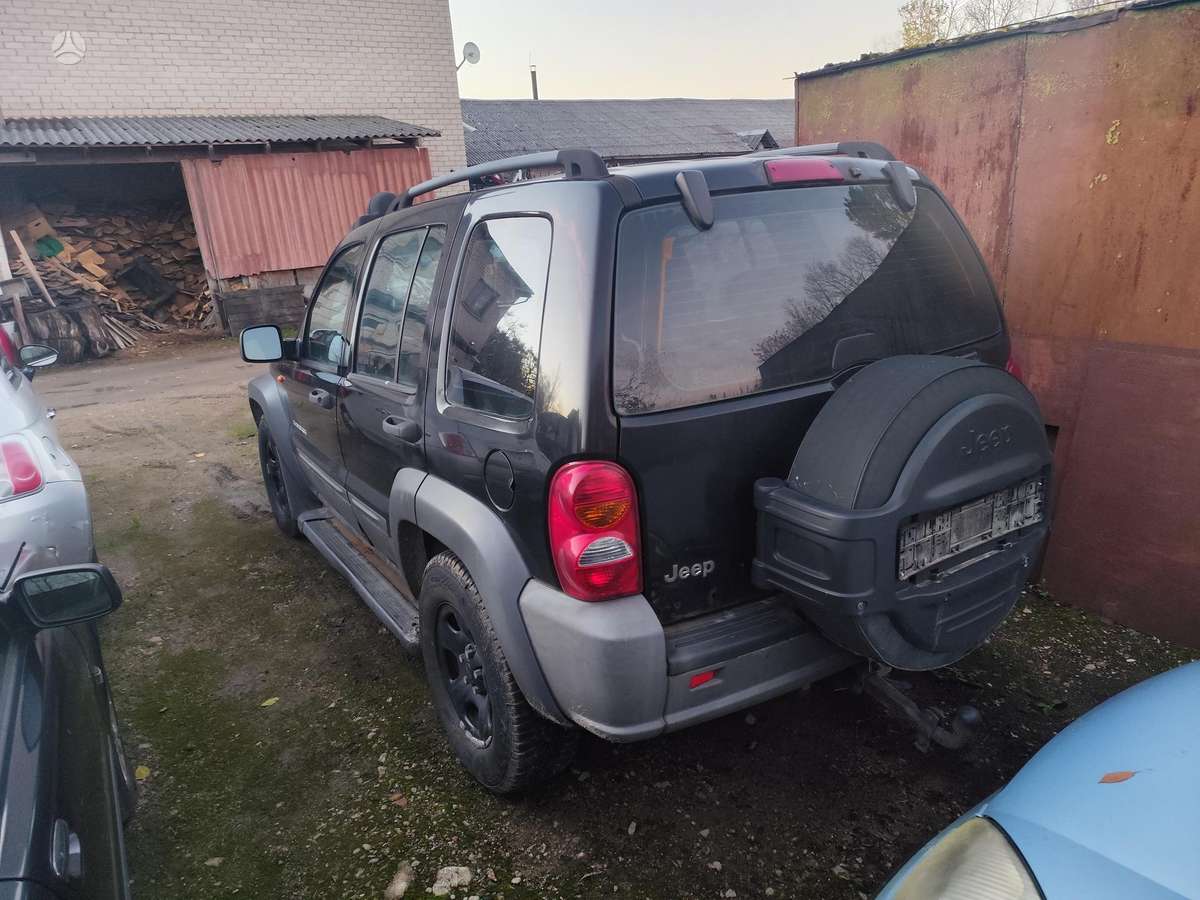 Jeep Cherokee dalimis