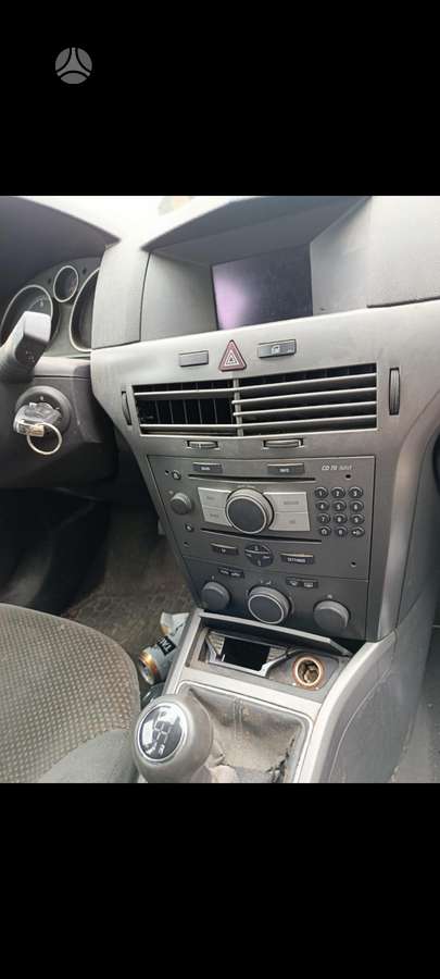 Opel Astra Neviena ardyta