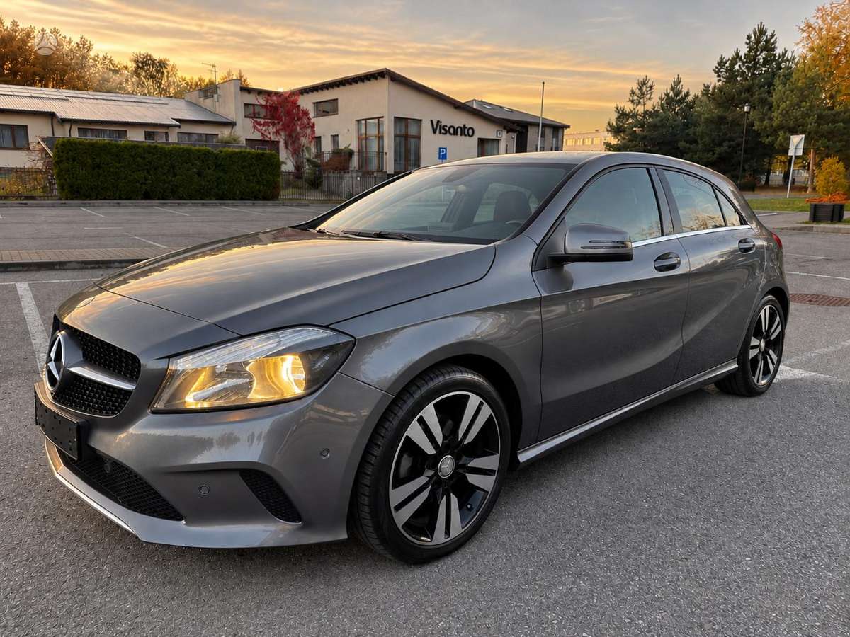 Mercedes-Benz A220