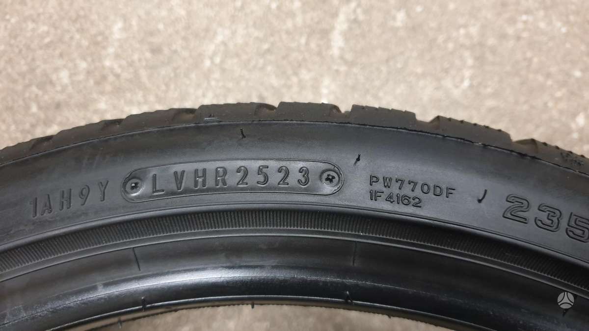 Falken EuroWinter HS02, žieminės 235/35 R19