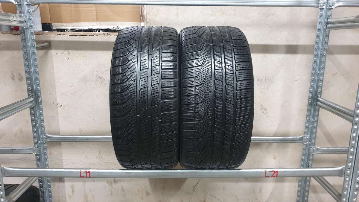 Pirelli PZero Winter, зимние 255/35 R19