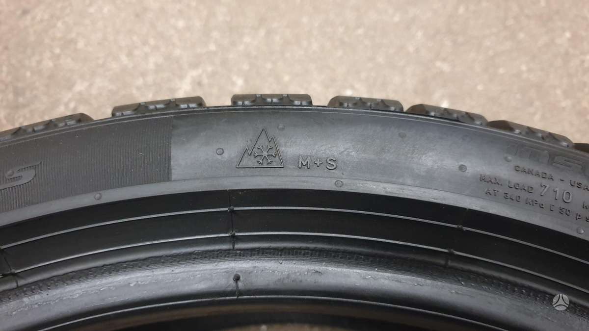 Pirelli PZero Winter, žieminės 255/35 R19