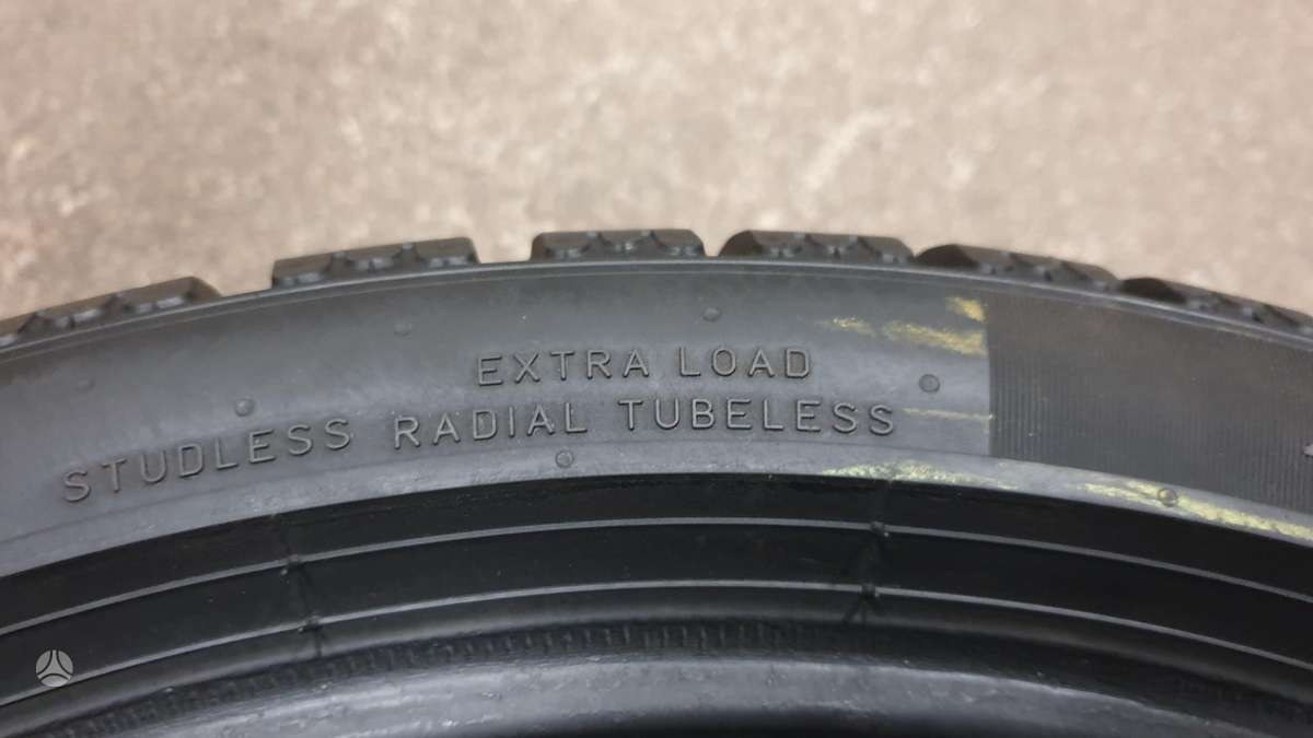 Pirelli PZero Winter, žieminės 255/35 R19