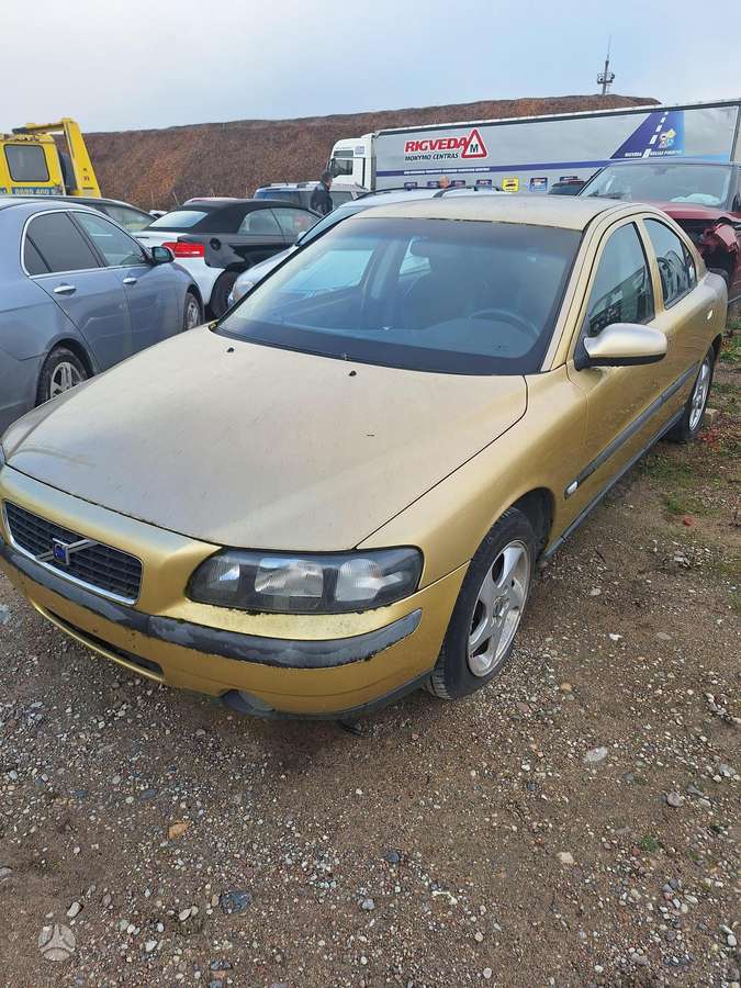 Volvo S60 по частям