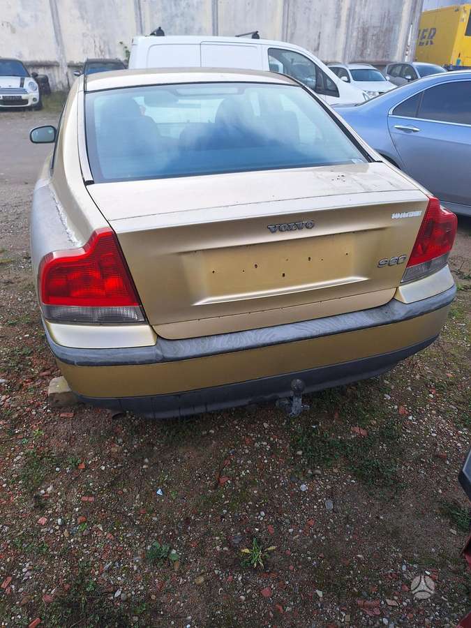 Volvo S60 по частям