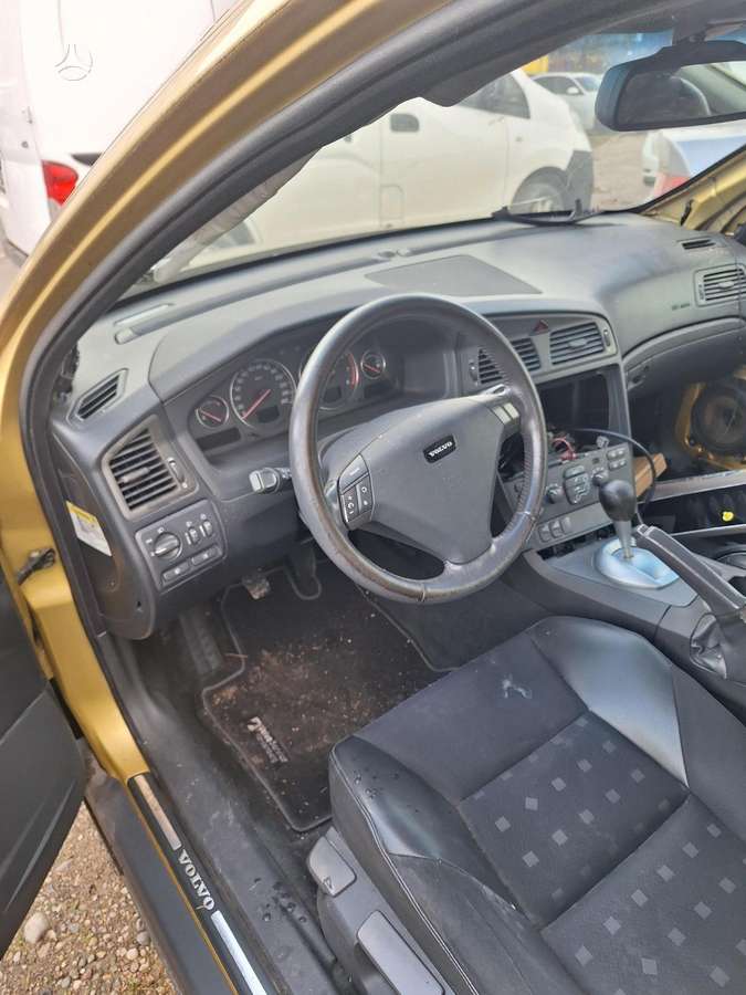 Volvo S60 rezerves daļās