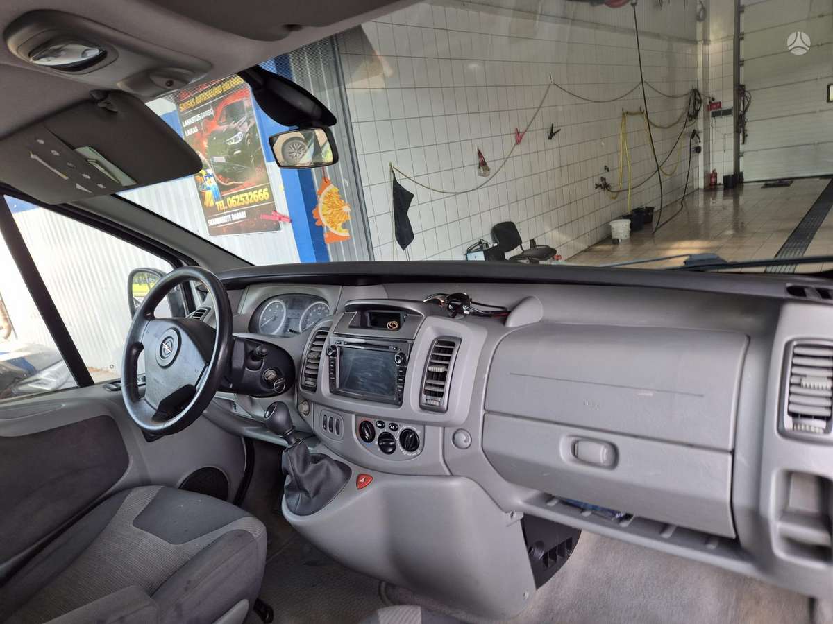 Opel Vivaro for parts