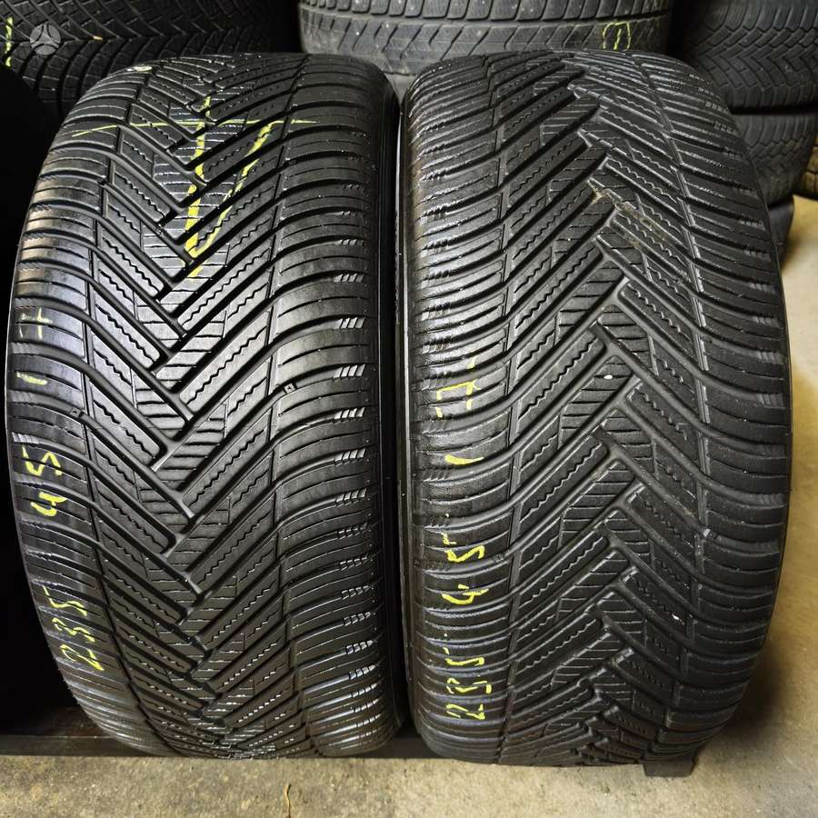 Hankook Kinergy 4s2, всесезонные 235/45 R17