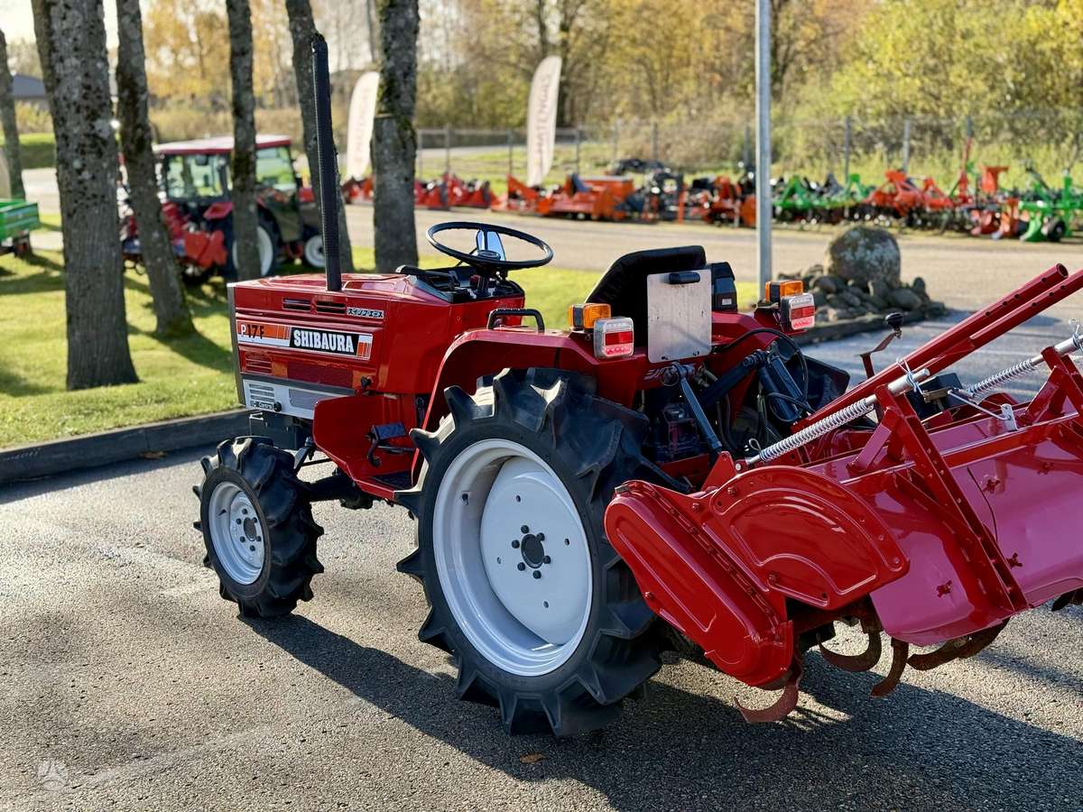 Shibaura P-17, tractors