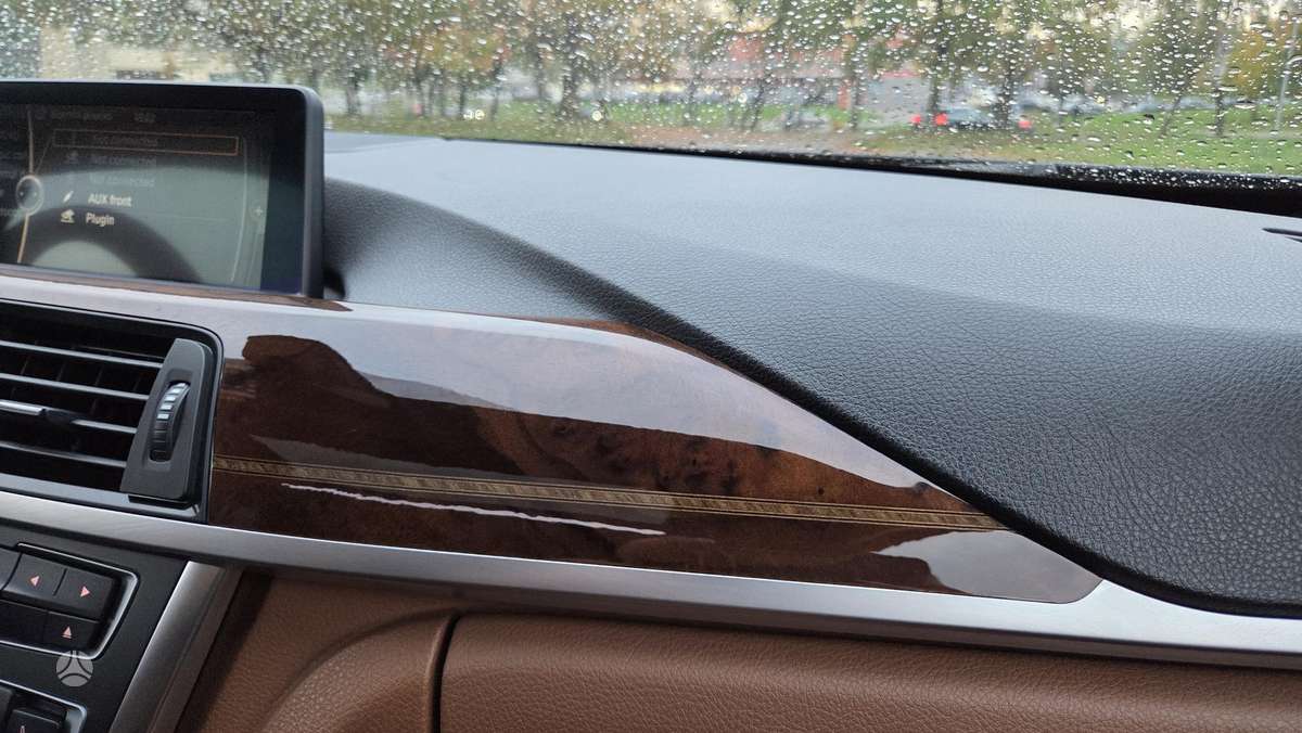 BMW 320, 2.0 l., Седан