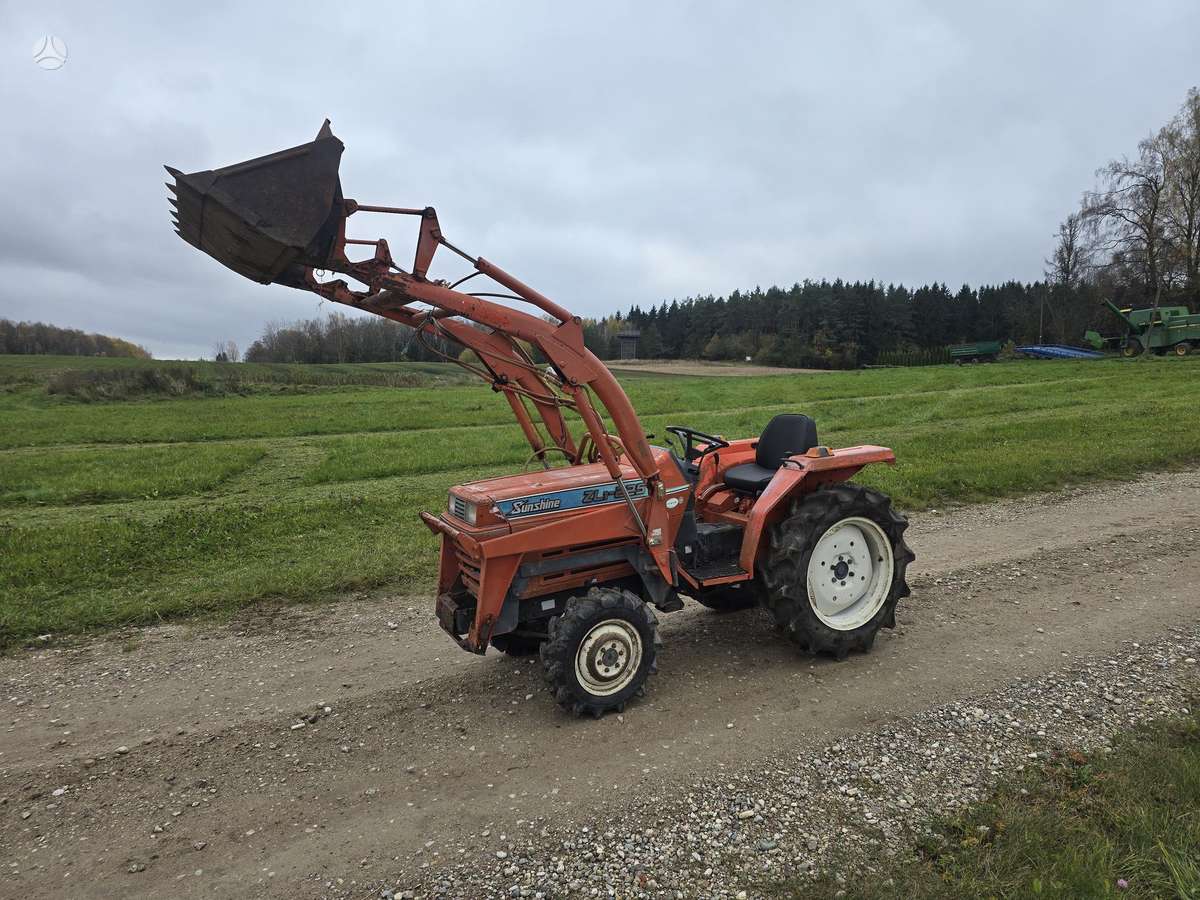 Kubota 225, tractors