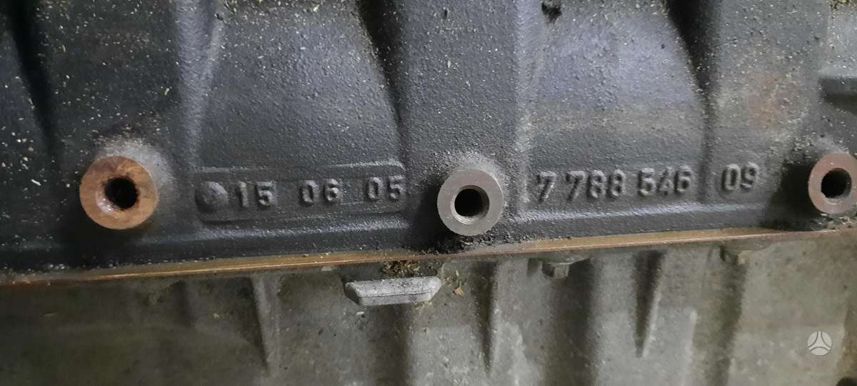 BMW 7 serija engine