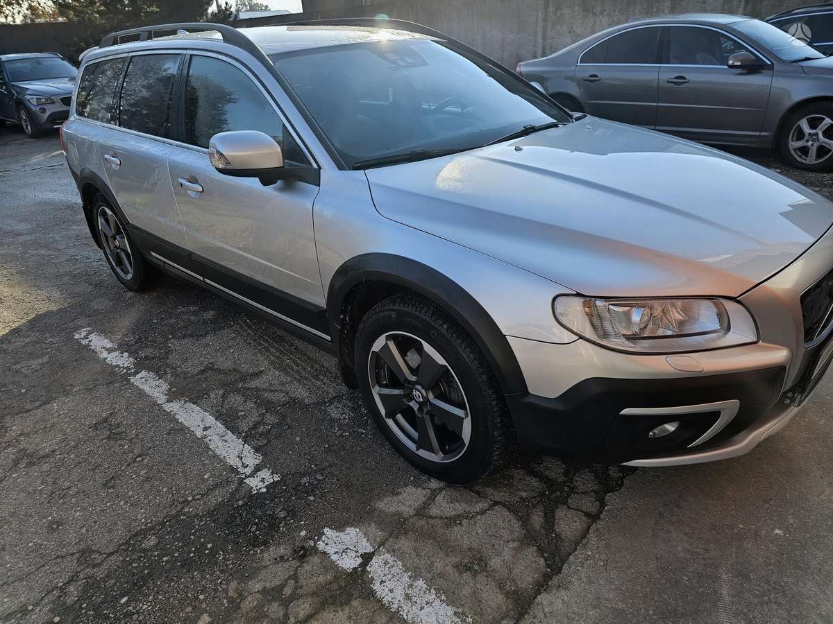 Volvo XC70