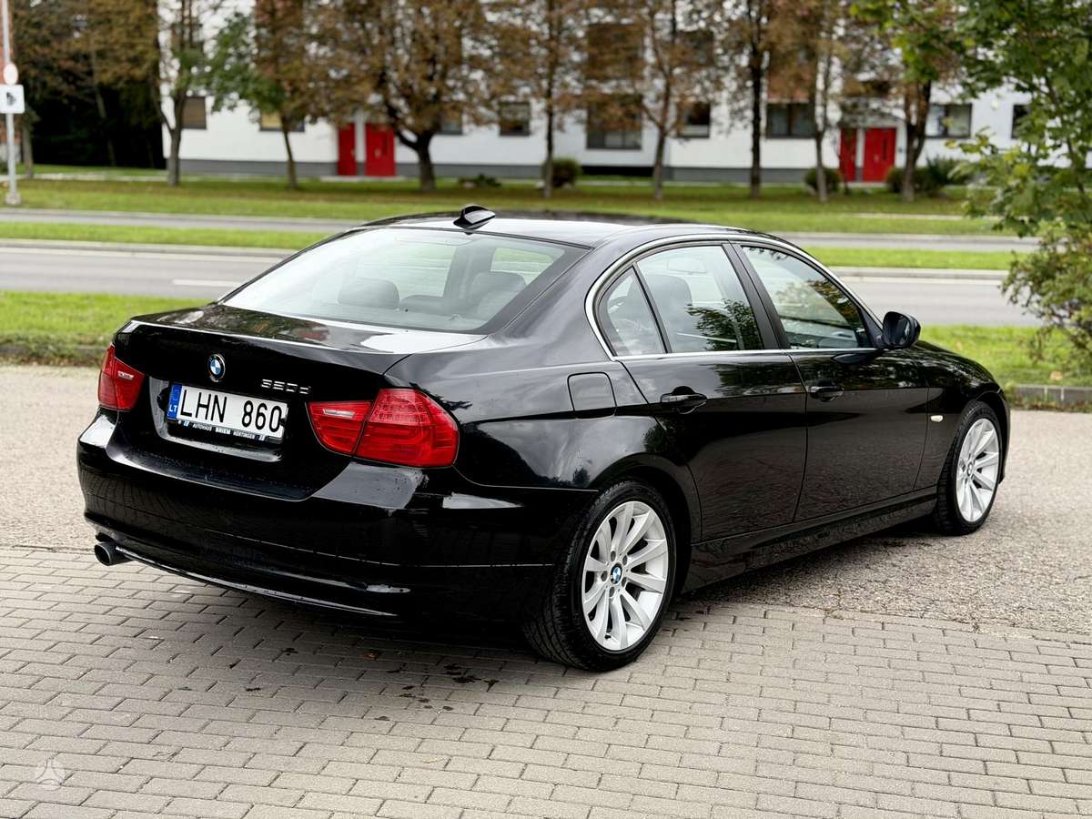 BMW 320, 2.0 l., Седан