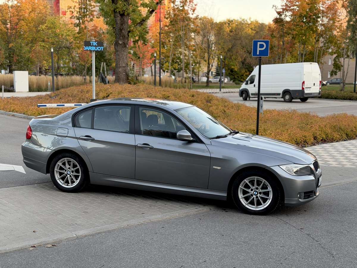 BMW 320, sedanas