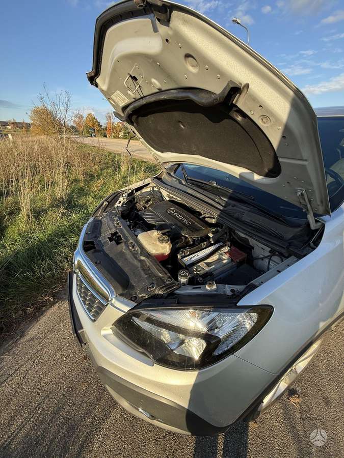 Opel Mokka 2015 — photo 12