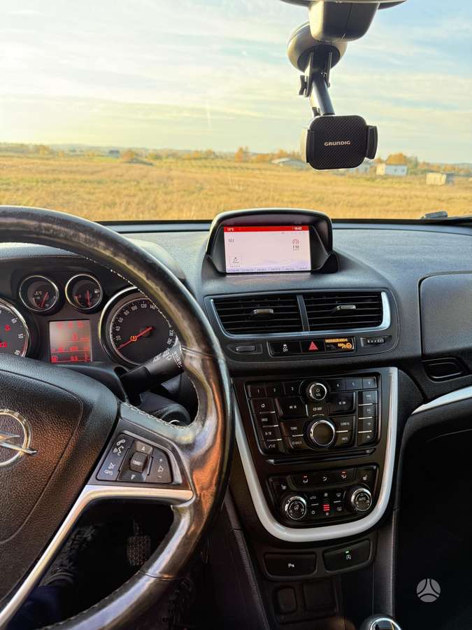 Opel Mokka 2015 — photo 15