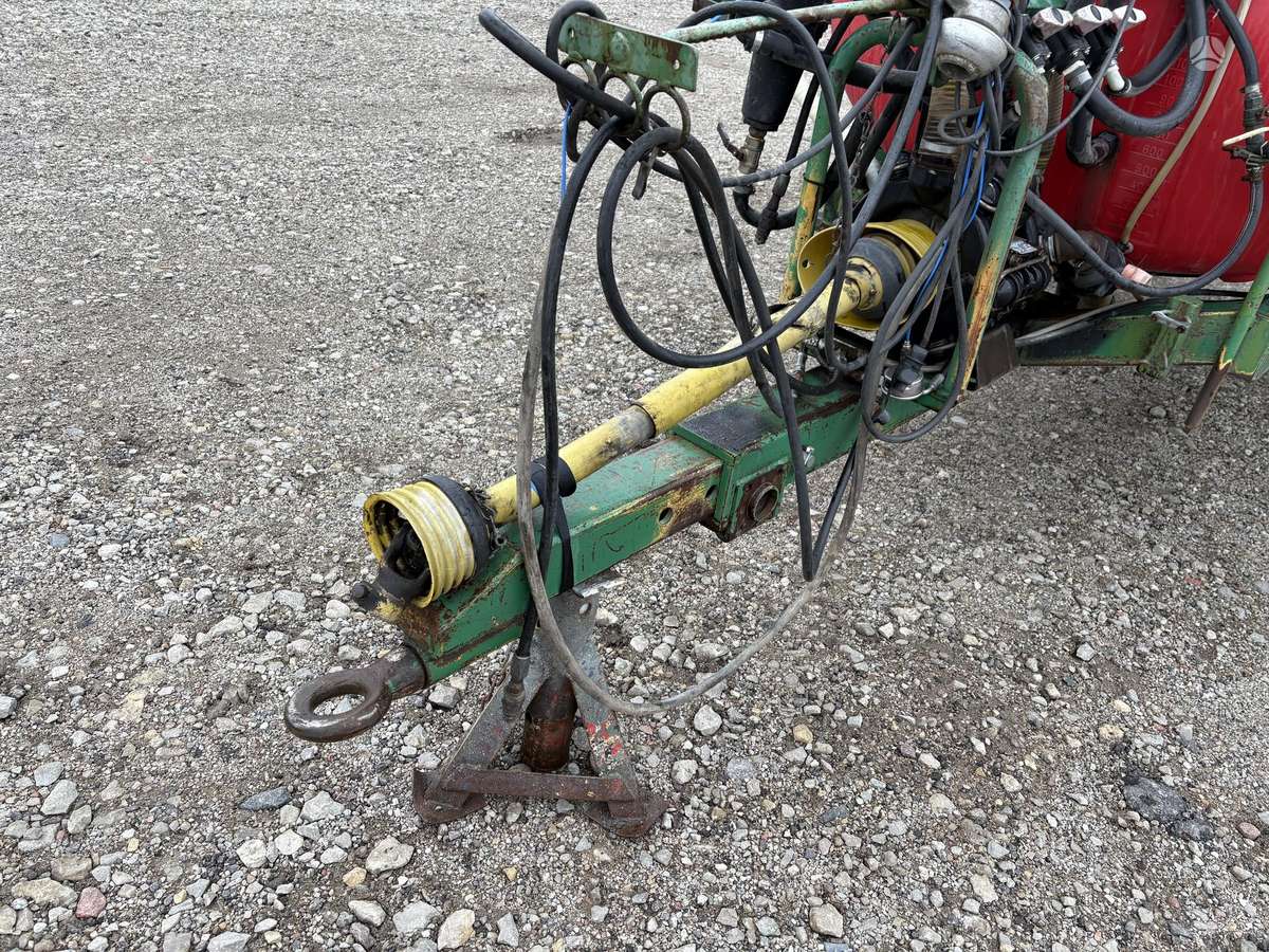 Moteska 18M-2000L, разбрызгиватели