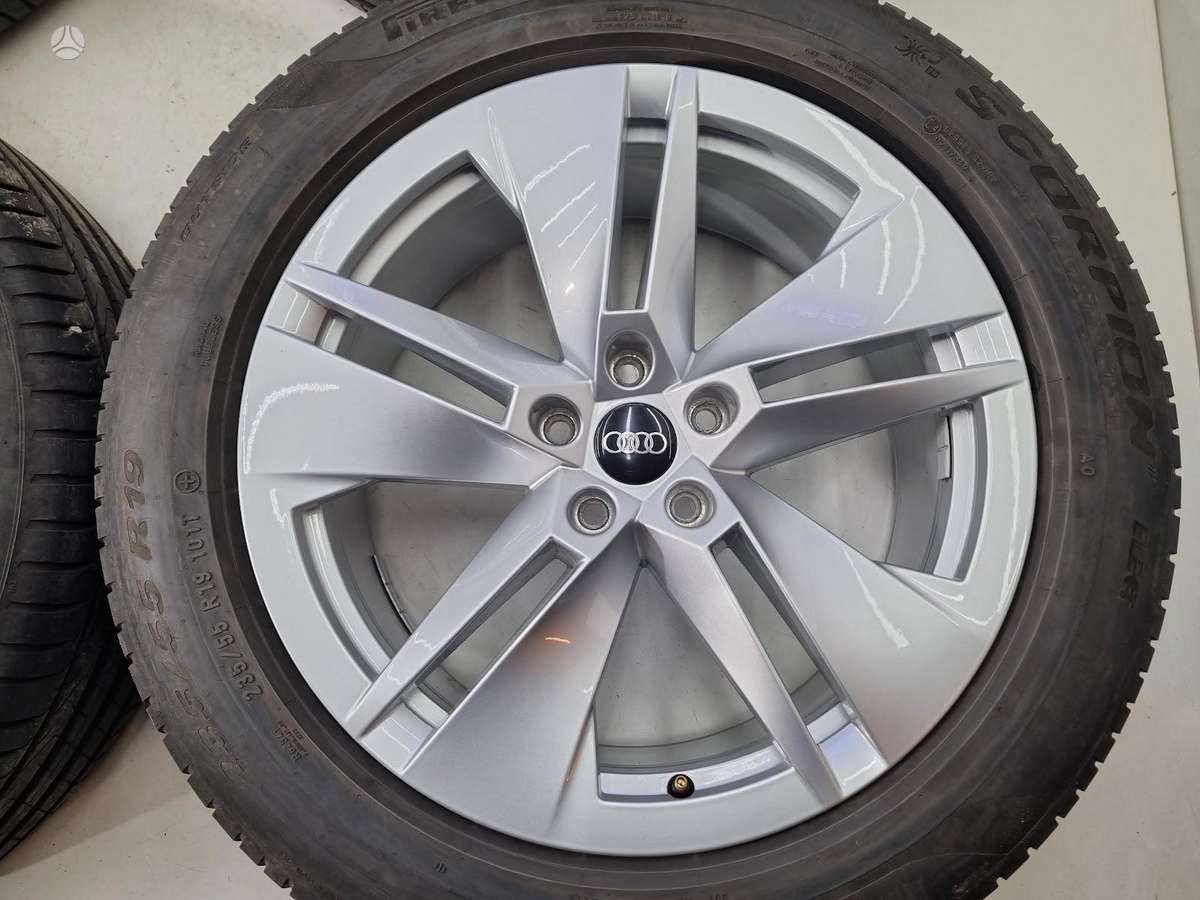 Audi Q4 E-tron, легкосплавные , R19