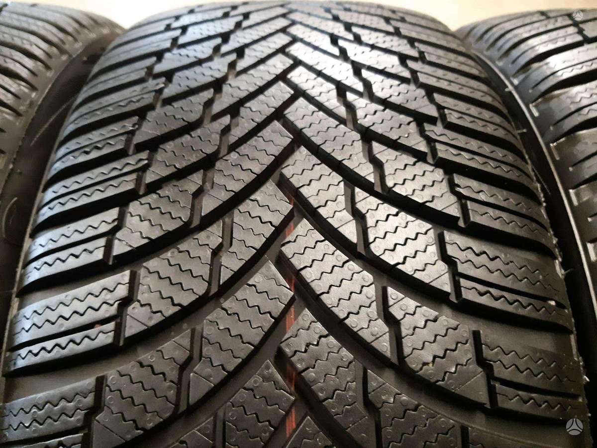 Firestone 95% Hawk.4 2+2, всесезонные 215/70 R16