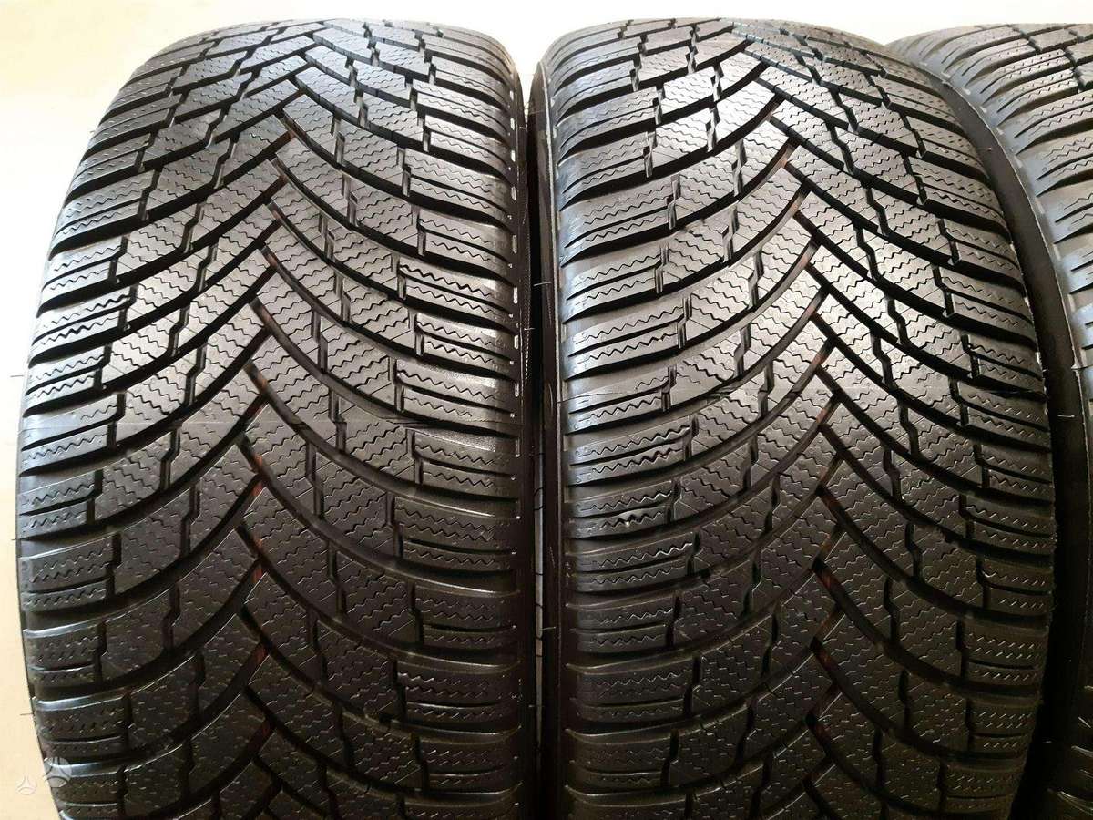 Firestone 95% Hawk.4 2+2', всесезонные 215/70 R16