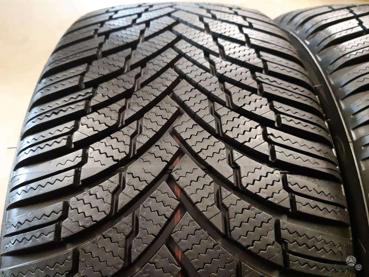 Firestone 95% Hawk.4 2+2', всесезонные 215/70 R16