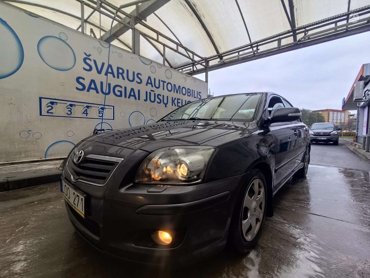 Toyota Avensis