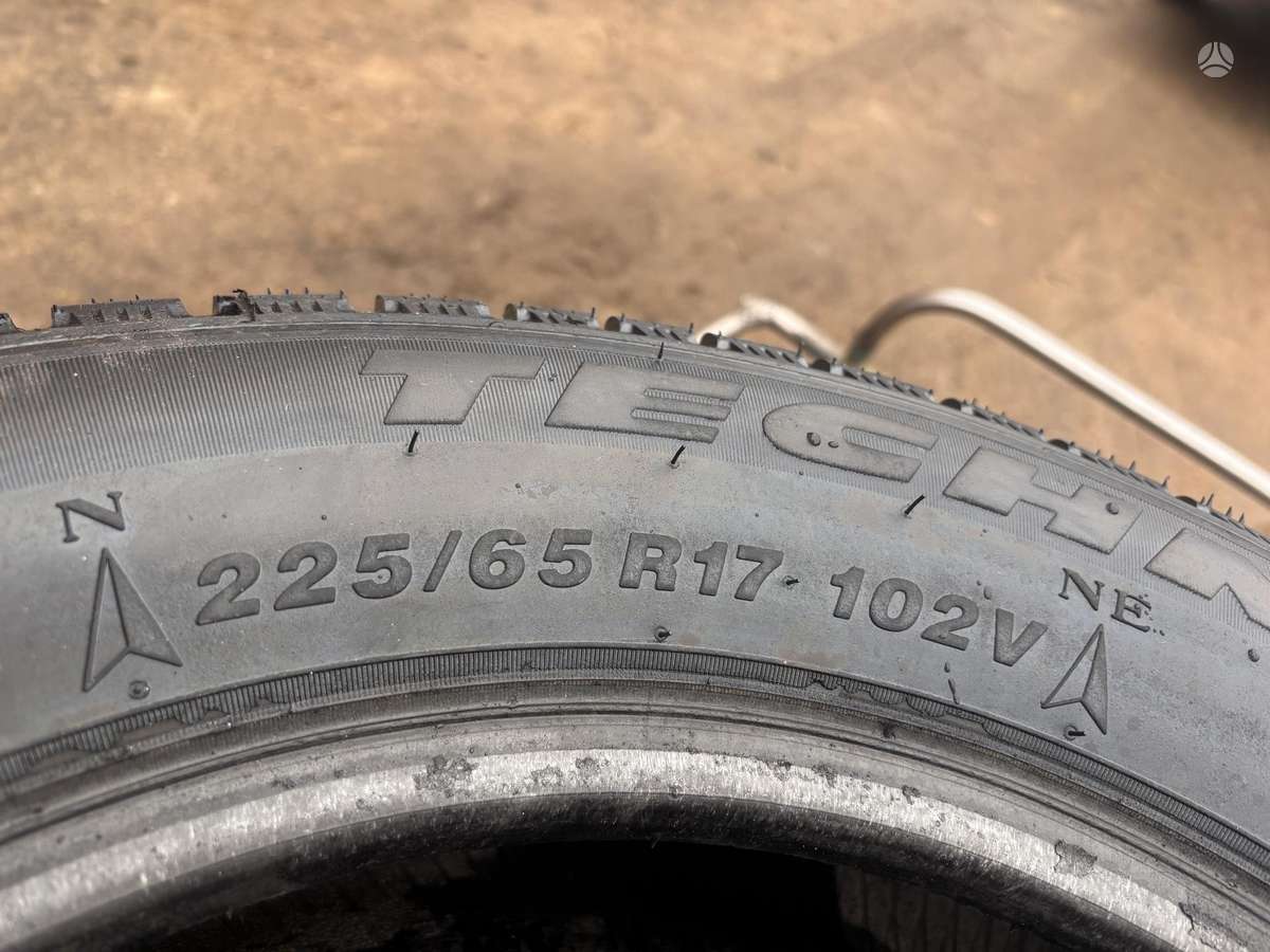 -Kita- Technic Explorer, зимние 225/65 R17